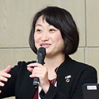 岡田　千詠子